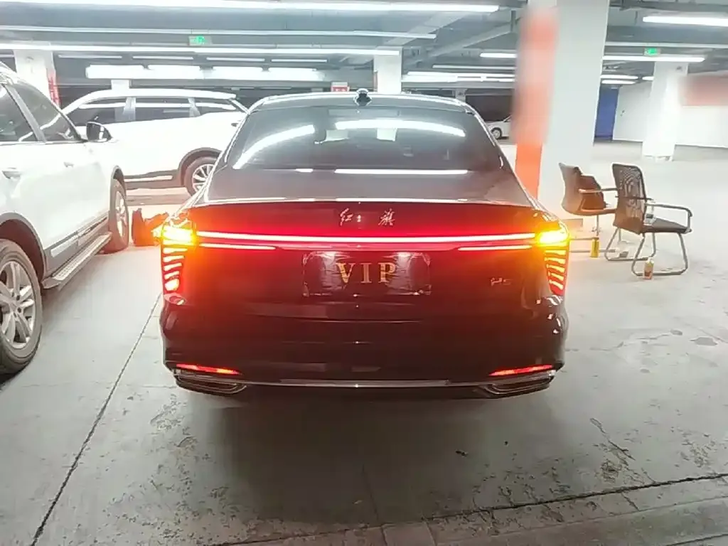 Hongqi H5 — фото 10