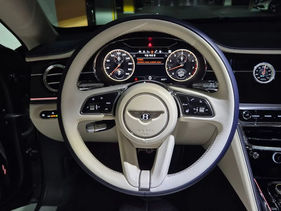 Bentley Flying Spur 2023 из KR, фото 2