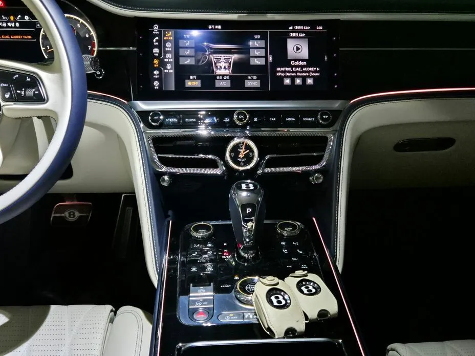 Bentley Flying Spur 2023 из KR, фото 7