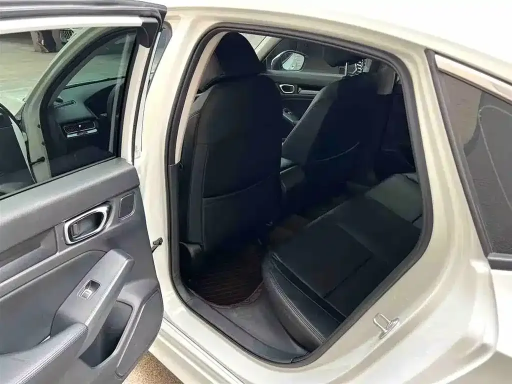 Honda Civic — фото 5