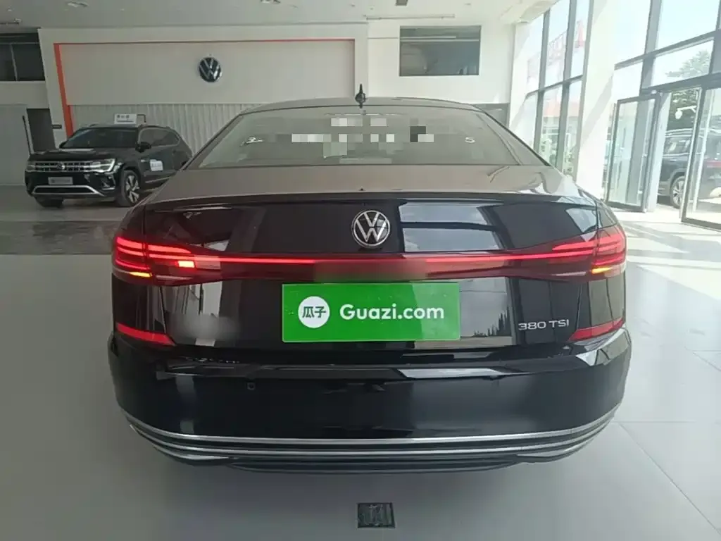 Volkswagen Passat — фото 9