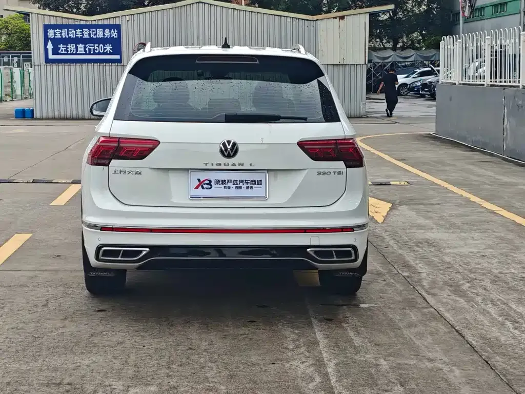 Volkswagen Tiguan L — фото 3