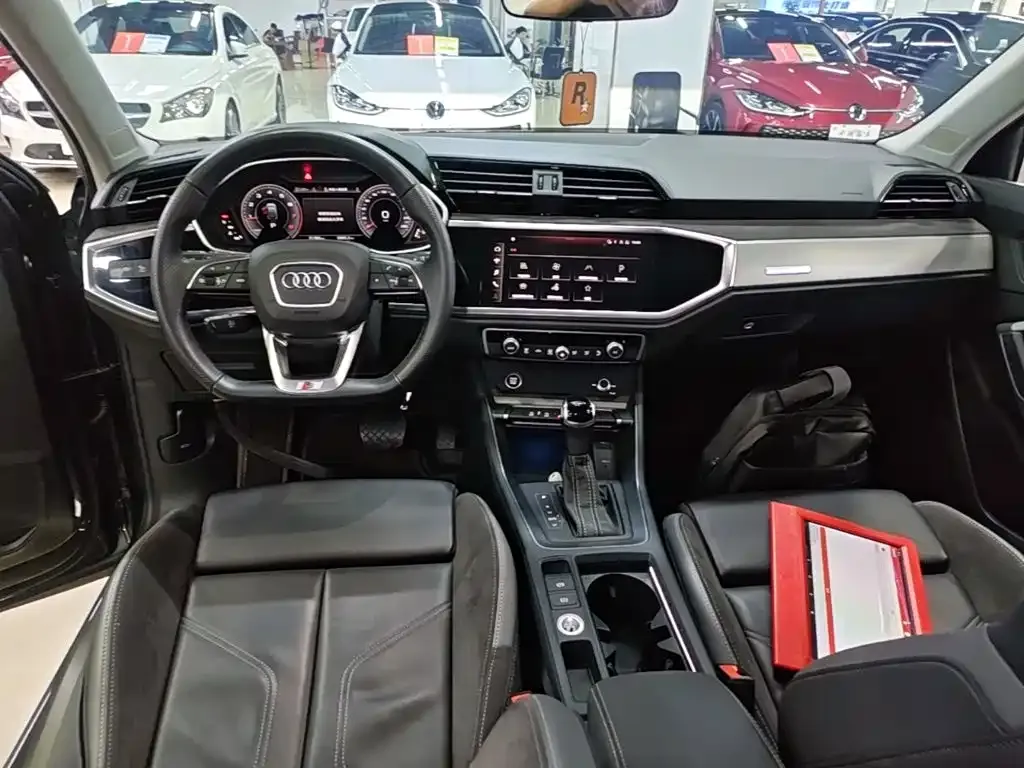Audi Q3 Sportback — фото 9