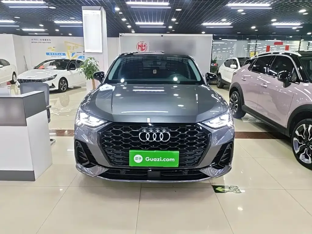 Audi Q3 Sportback — фото 3