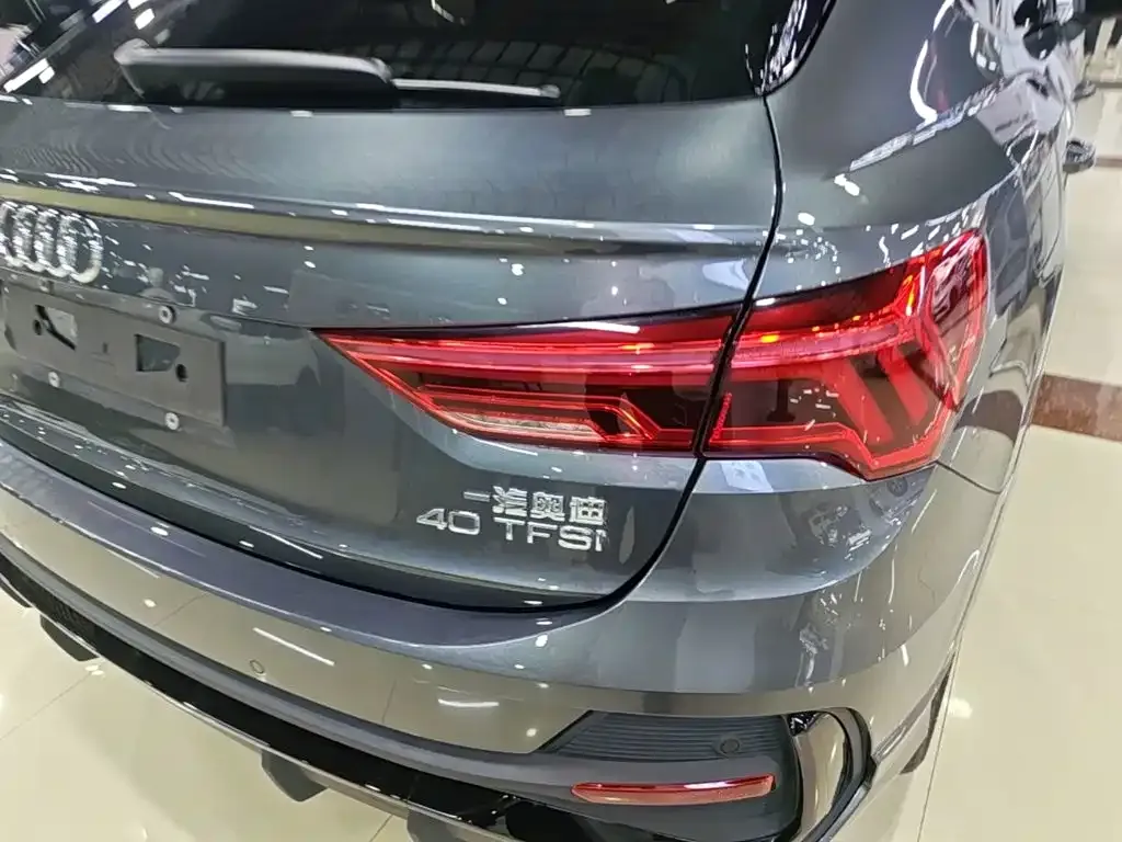 Audi Q3 Sportback — фото 6