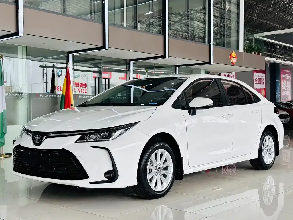 Toyota Corolla — фото 1