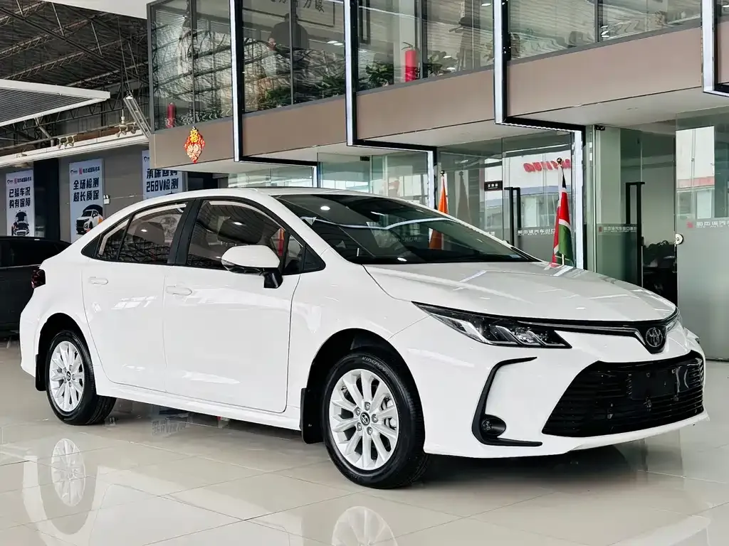 Toyota Corolla — фото 2