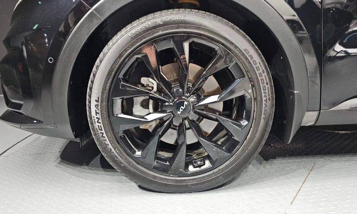 Kia Sorento — фото 10