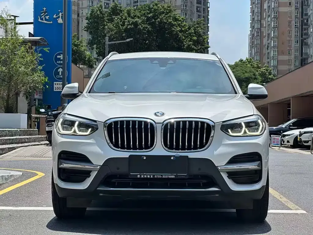 BMW X3 — фото 10