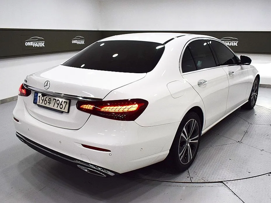 Mercedes-Benz E-Class 2021 из KR, фото 8