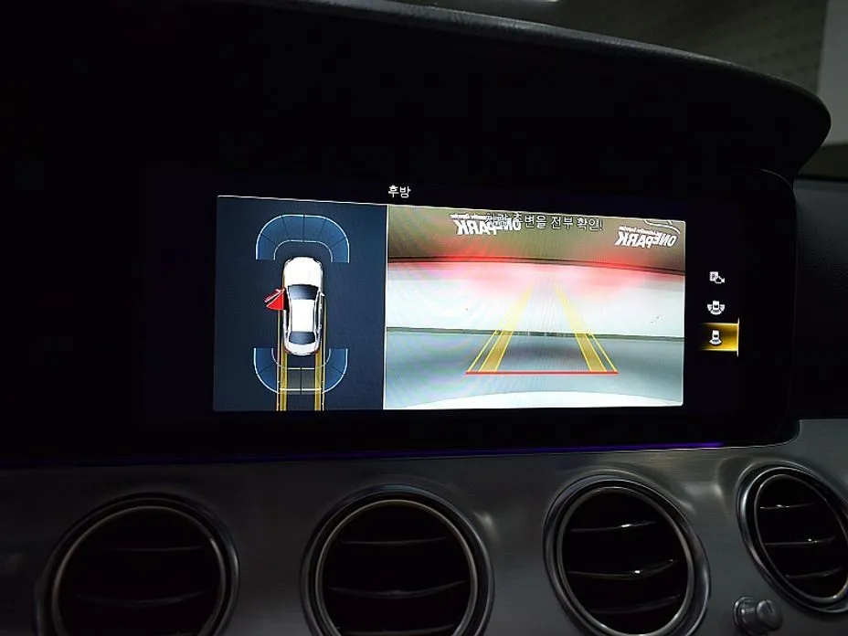 Mercedes-Benz E-Class 2021 из KR, фото 10