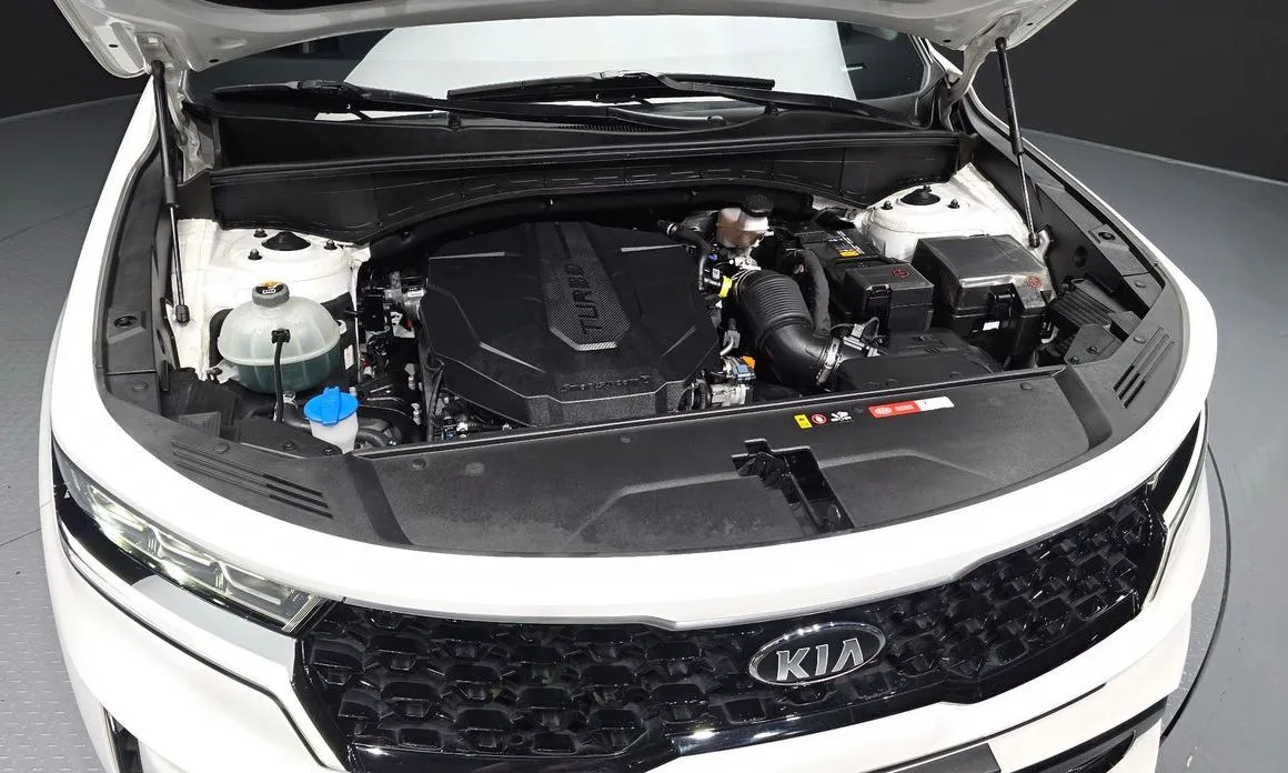 Kia Sorento — фото 9