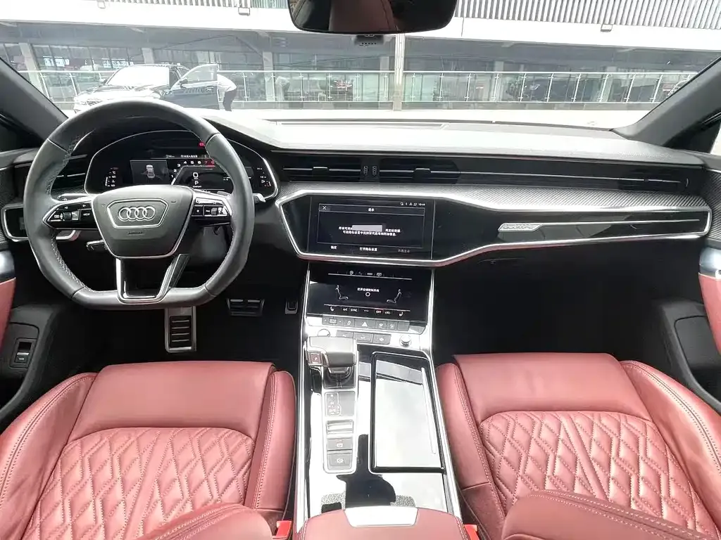 Audi A7L — фото 6