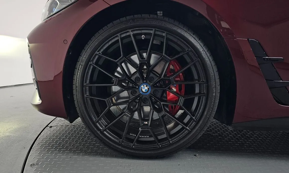 BMW i4 2024 из KR, фото 8