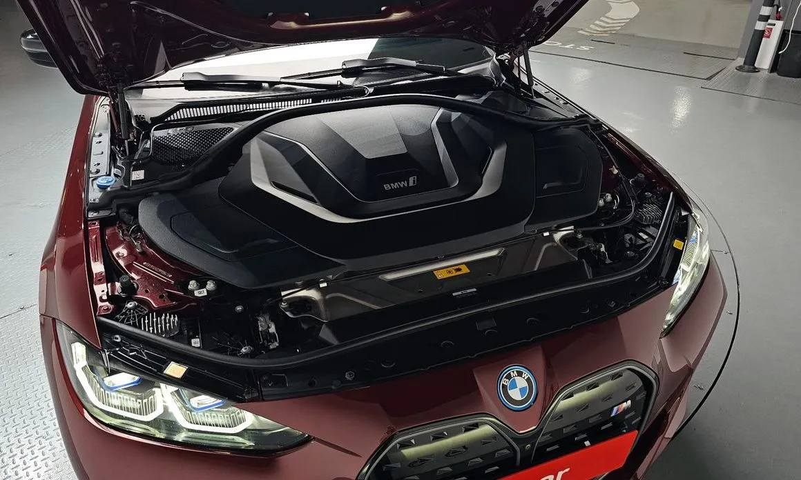 BMW i4 2024 из KR, фото 10
