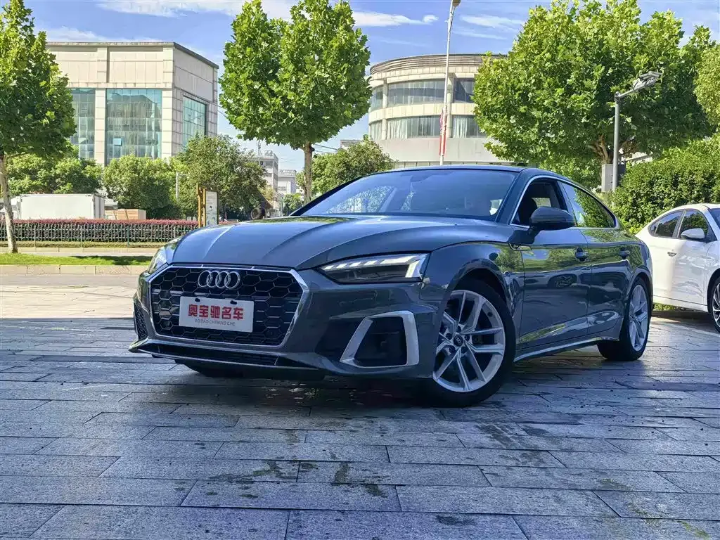 Audi A5 (Import) — фото 1
