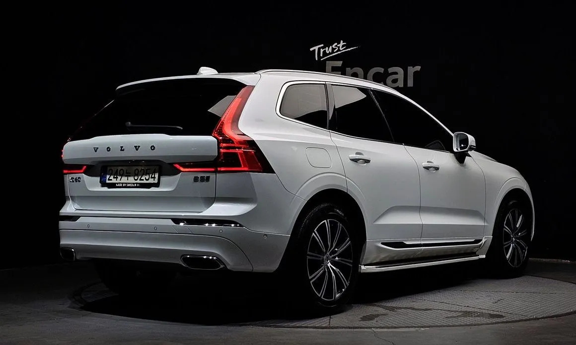 Volvo XC60 — фото 5