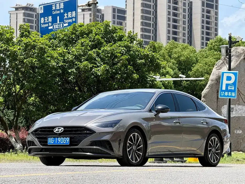 Hyundai Sonata — фото 10