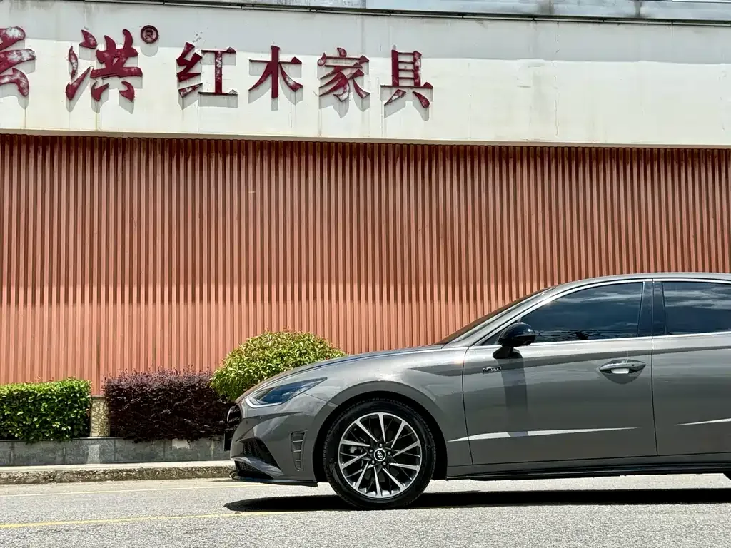 Hyundai Sonata — фото 8