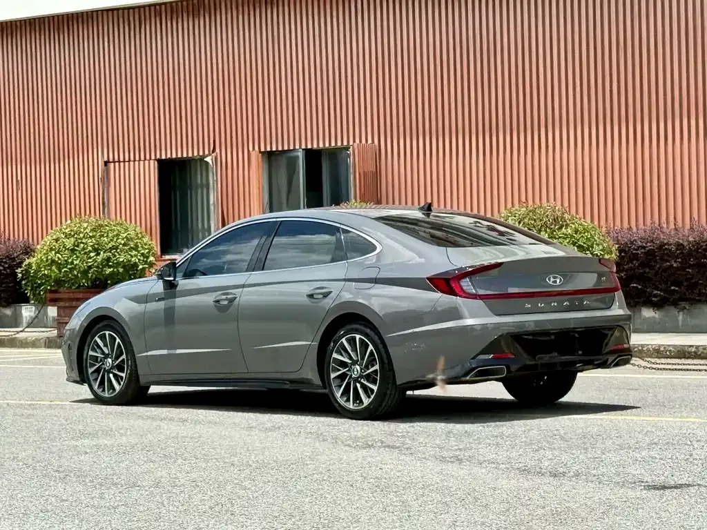 Hyundai Sonata — фото 7