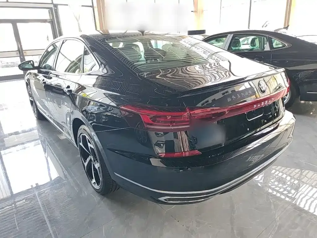 Volkswagen Passat — фото 4