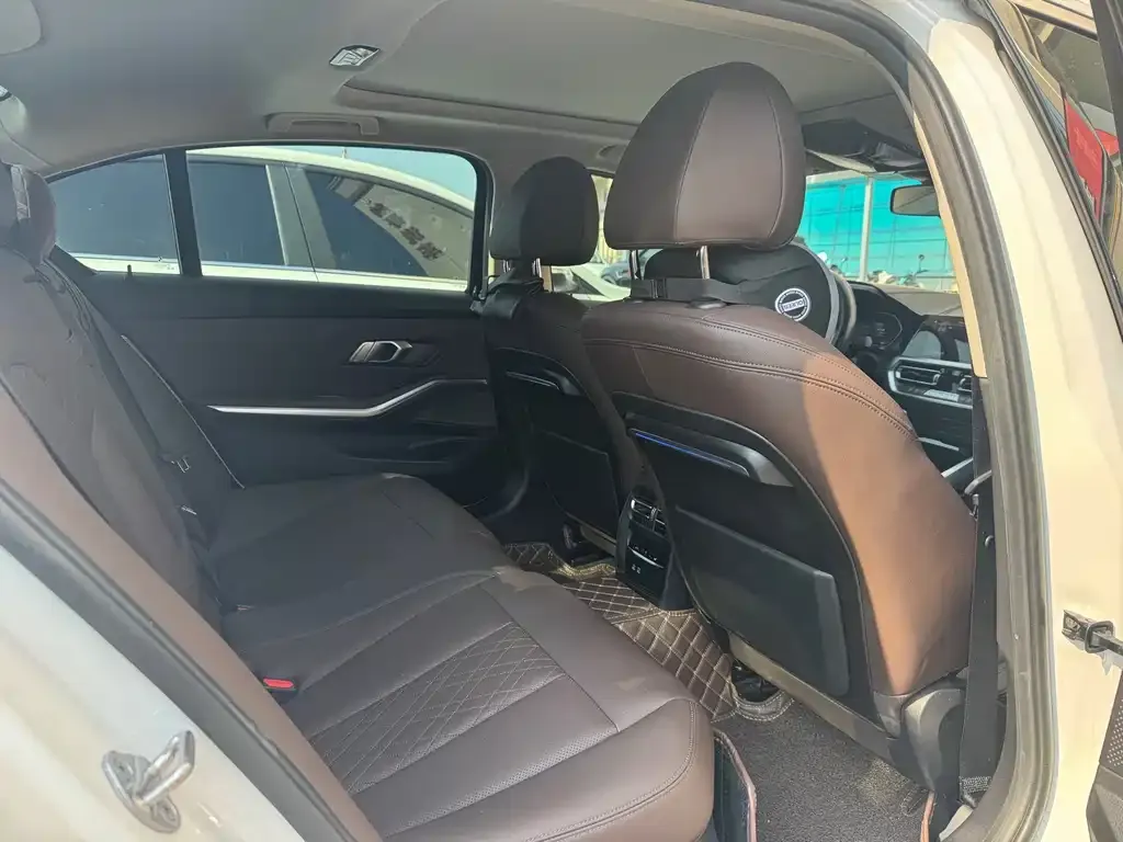 BMW 3 Series — фото 10