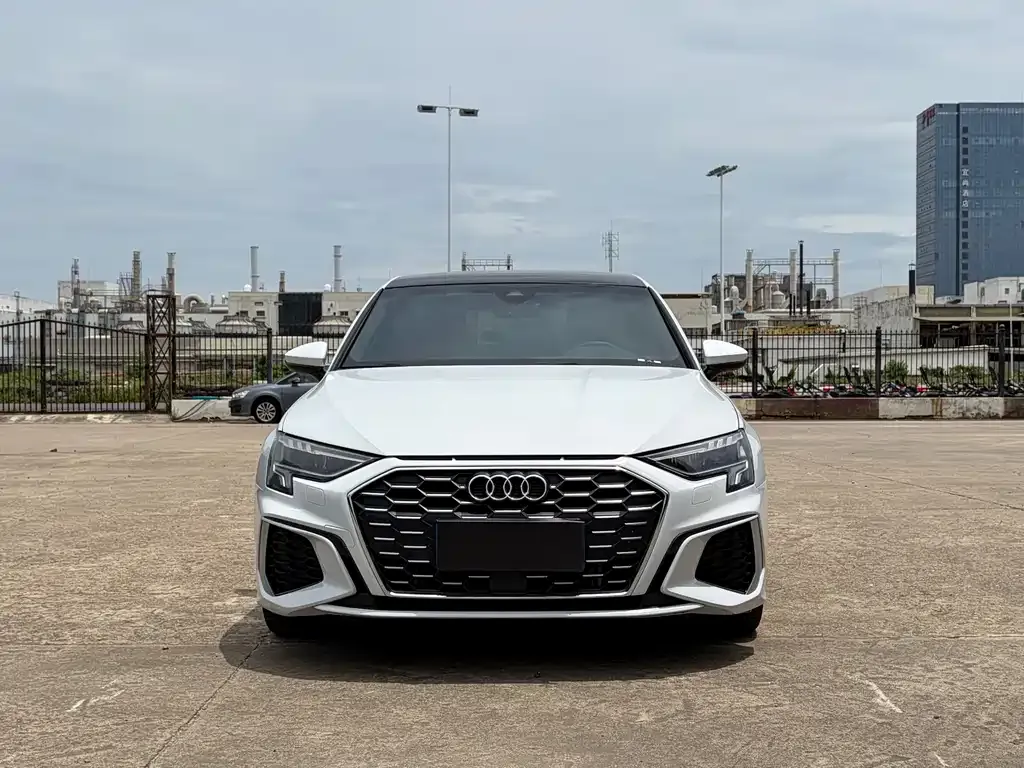 Audi A3 — фото 2