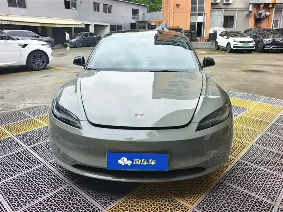 Tesla Model 3 — фото 9