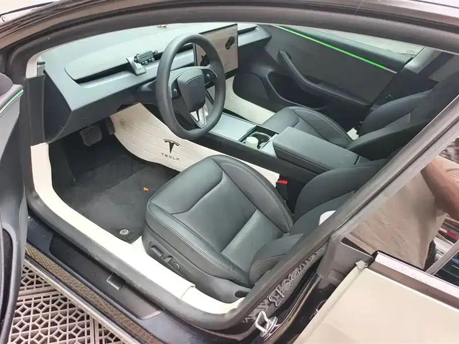 Tesla Model 3 — фото 4