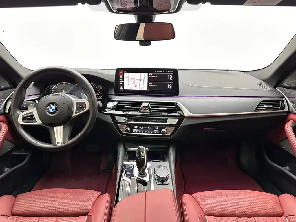 BMW 5 Series — фото 10