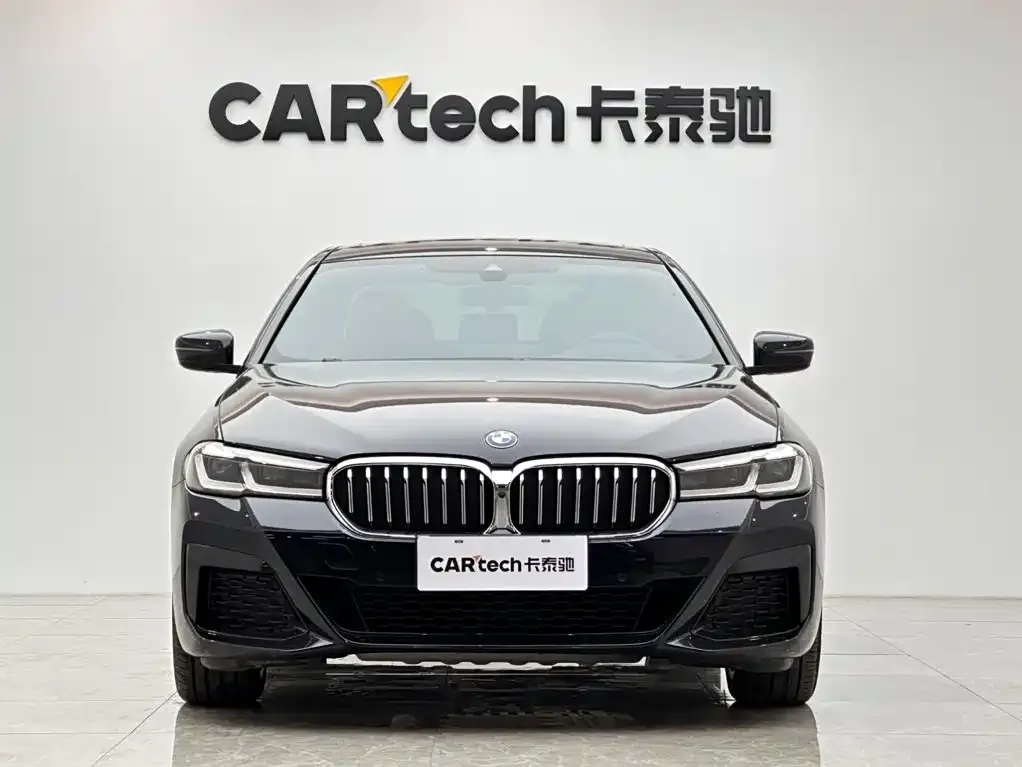 BMW 5 Series — фото 2