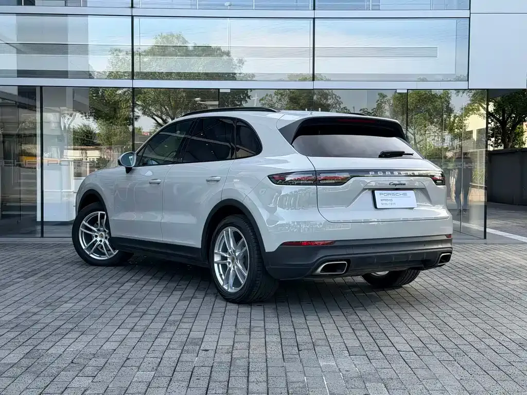 Porsche Cayenne — фото 4
