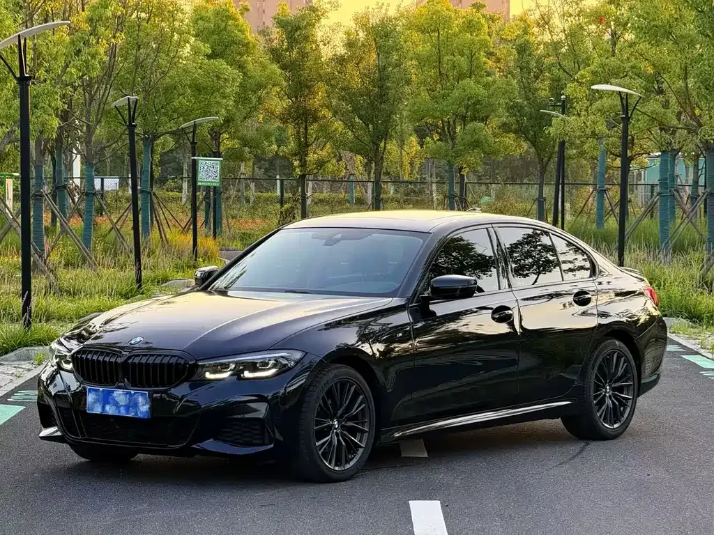 BMW 3 Series — фото 1