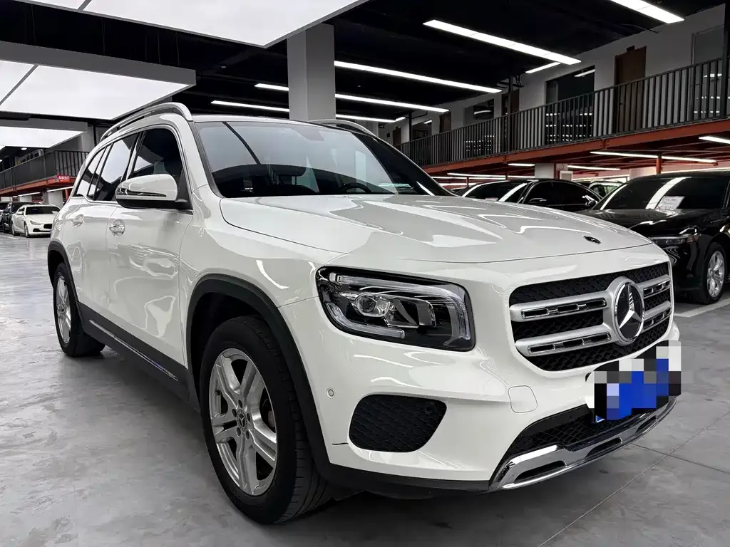 Mercedes-Benz GLB — фото 4