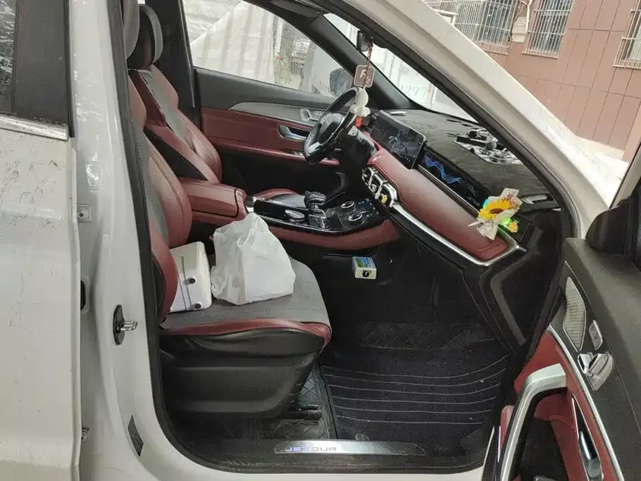Jetour X70 PLUS — фото 8