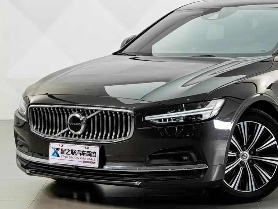 Volvo S90 — фото 10