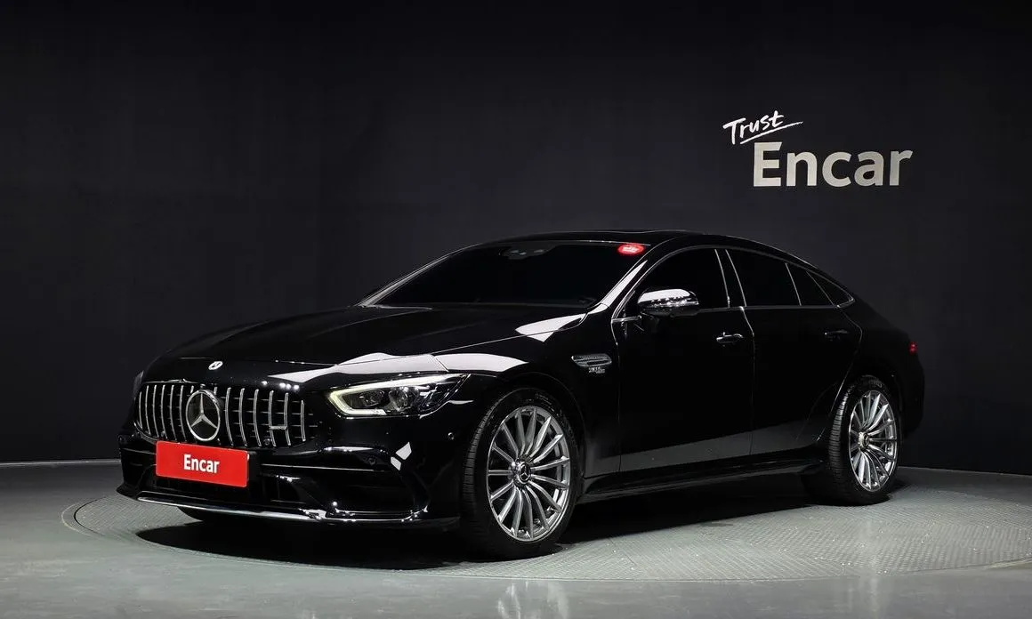 Mercedes-Benz AMG GT — фото 1