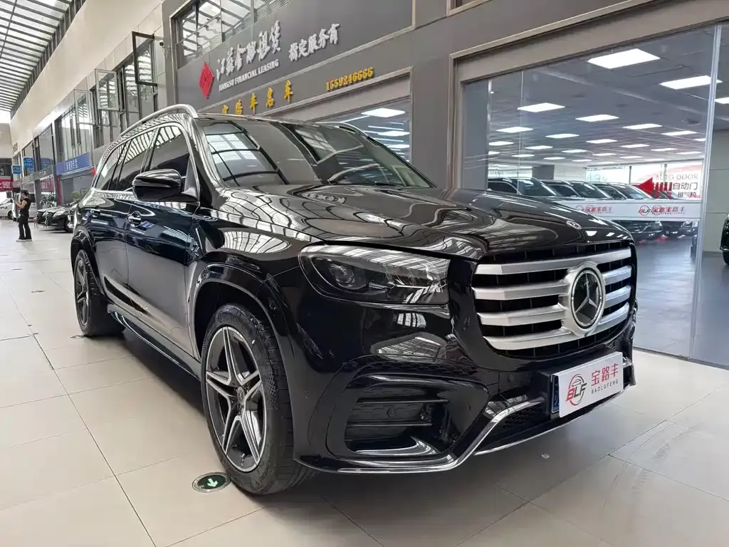 Mercedes-Benz GLS — фото 6