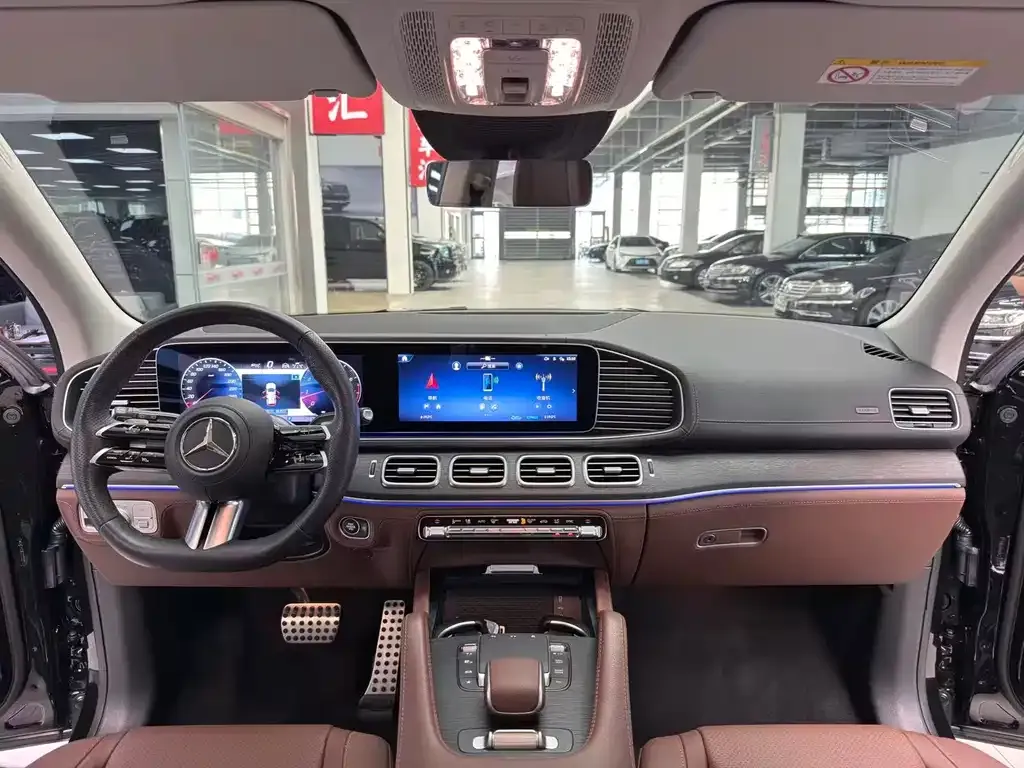 Mercedes-Benz GLS — фото 4