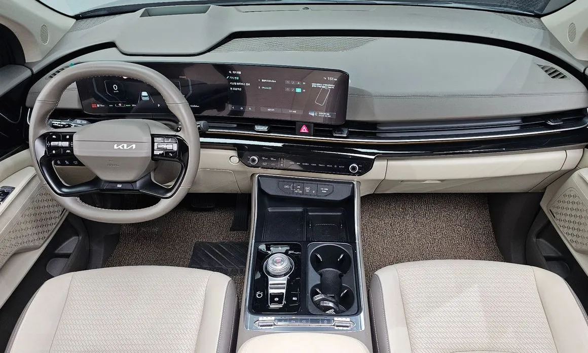 Kia Carnival — фото 10