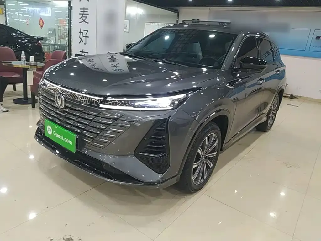 Changan CS75PLUS — фото 1