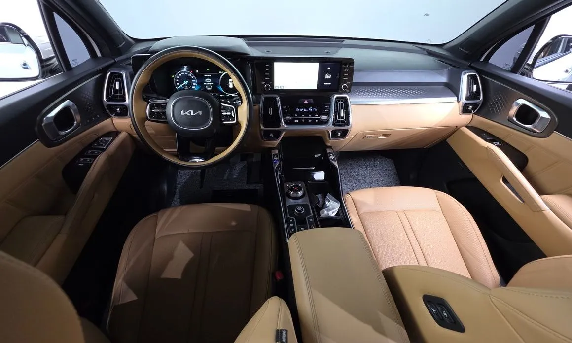 Kia Sorento — фото 10