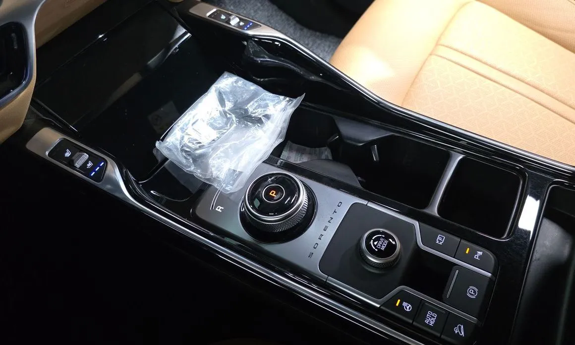 Kia Sorento — фото 9