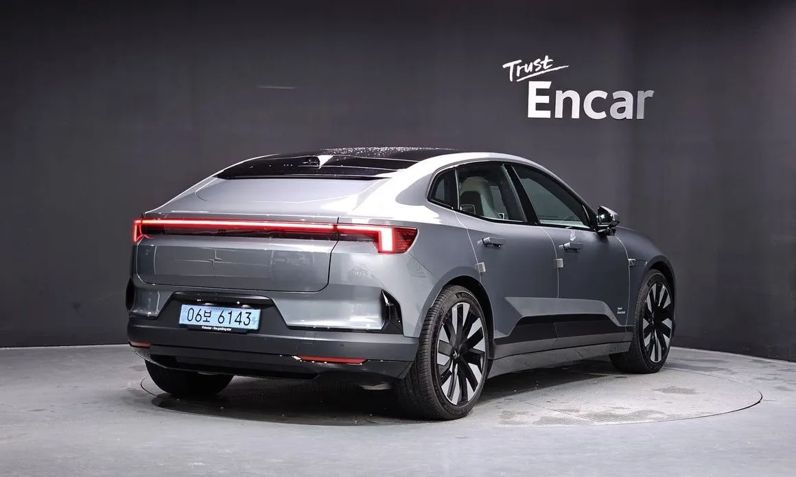 Polestar Polestar 4 — фото 10