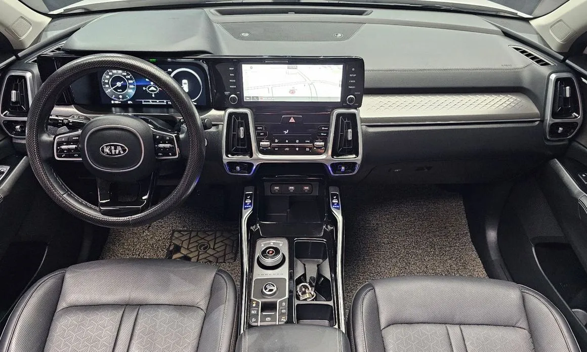 Kia Sorento — фото 10