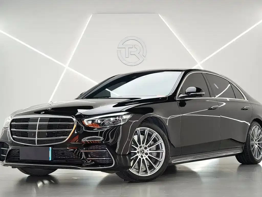 Mercedes-Benz S-Class — фото 1