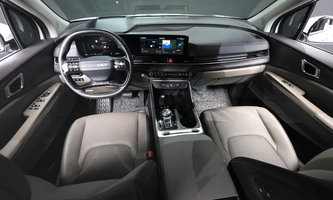 Kia Carnival — фото 2