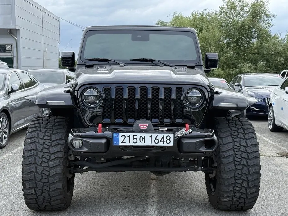 Jeep Wrangler — фото 9