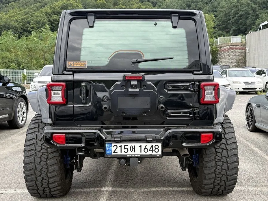 Jeep Wrangler — фото 8