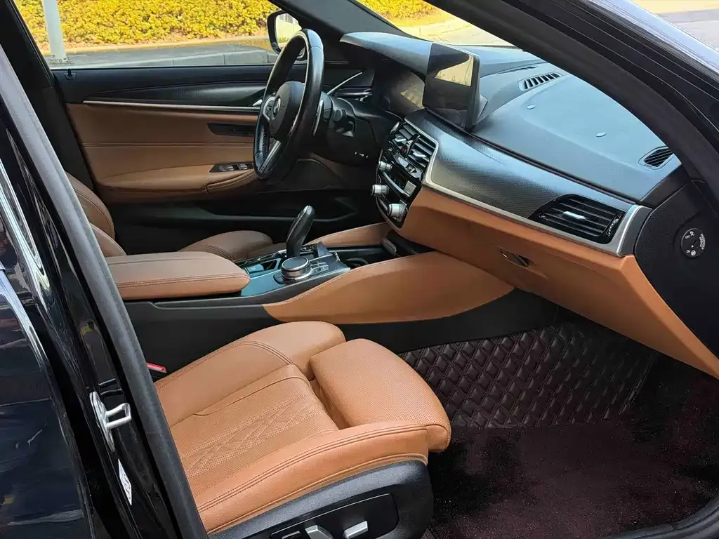 BMW 5 Series (Import) — фото 4